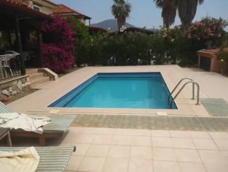 Möblierte Villa Mit Pool In Dalaman Altintas