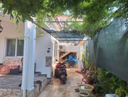 Freistehendes 2 1 Haus Inmitten Eines Obstgartens In Dalaman