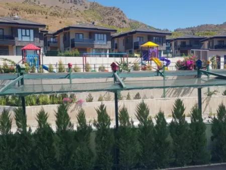 Ikizvilla For Sale In A Complex In Atakent