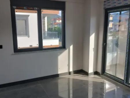 Altıntas Mahallesinde 5+1 Trıpleks Villa